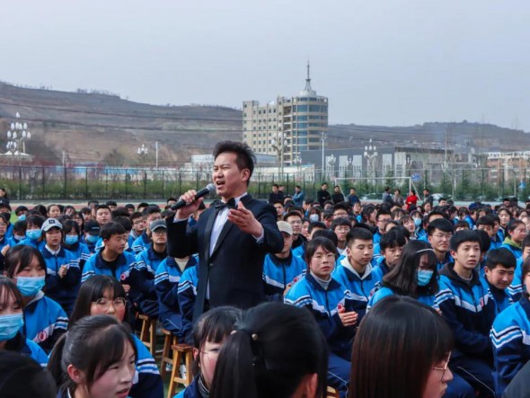 甘肅演藝集團歌舞劇院“慶百年華誕，譜隴原新篇”2021年“我們的中國夢”——文化進萬家暨“隴原紅色文藝輕騎兵”惠民演出在路上